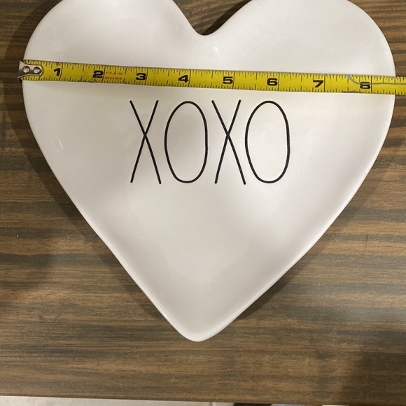 NWOT Rae Dunn XOXO heart plate - Picture 5 of 5